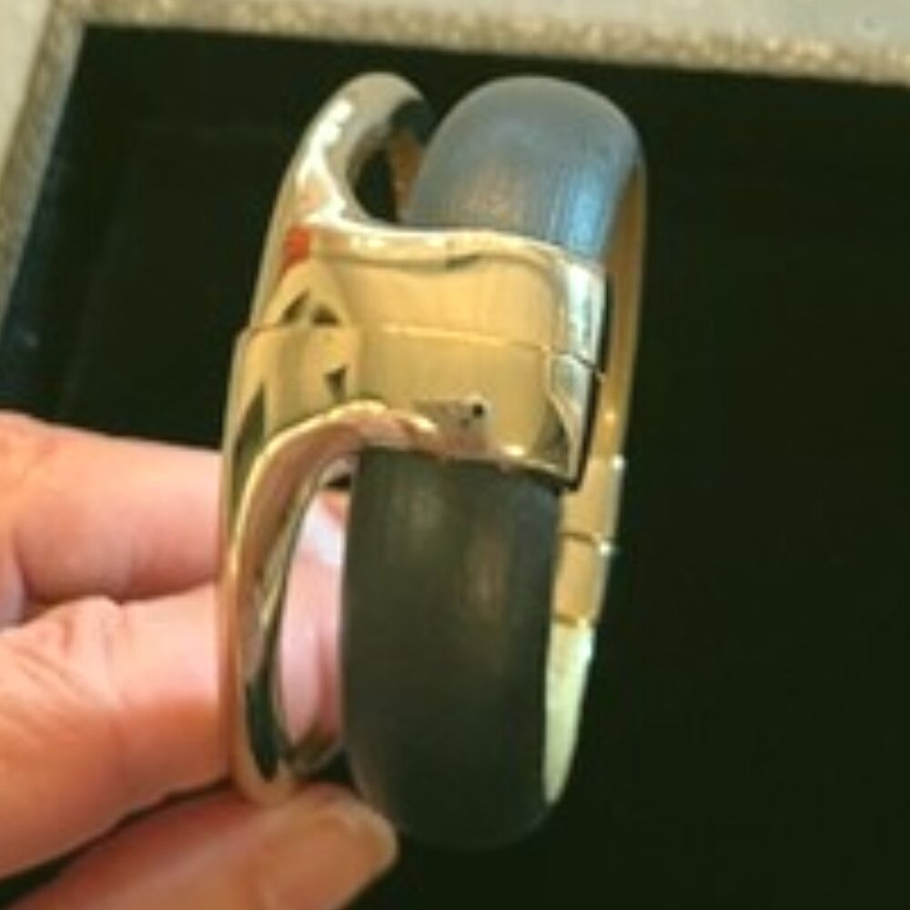 Alexis Bittar Double Stack Gold-Tone and Black Lucite Hinge Bracelet Bangle-NWOT - Picture 3 of 9